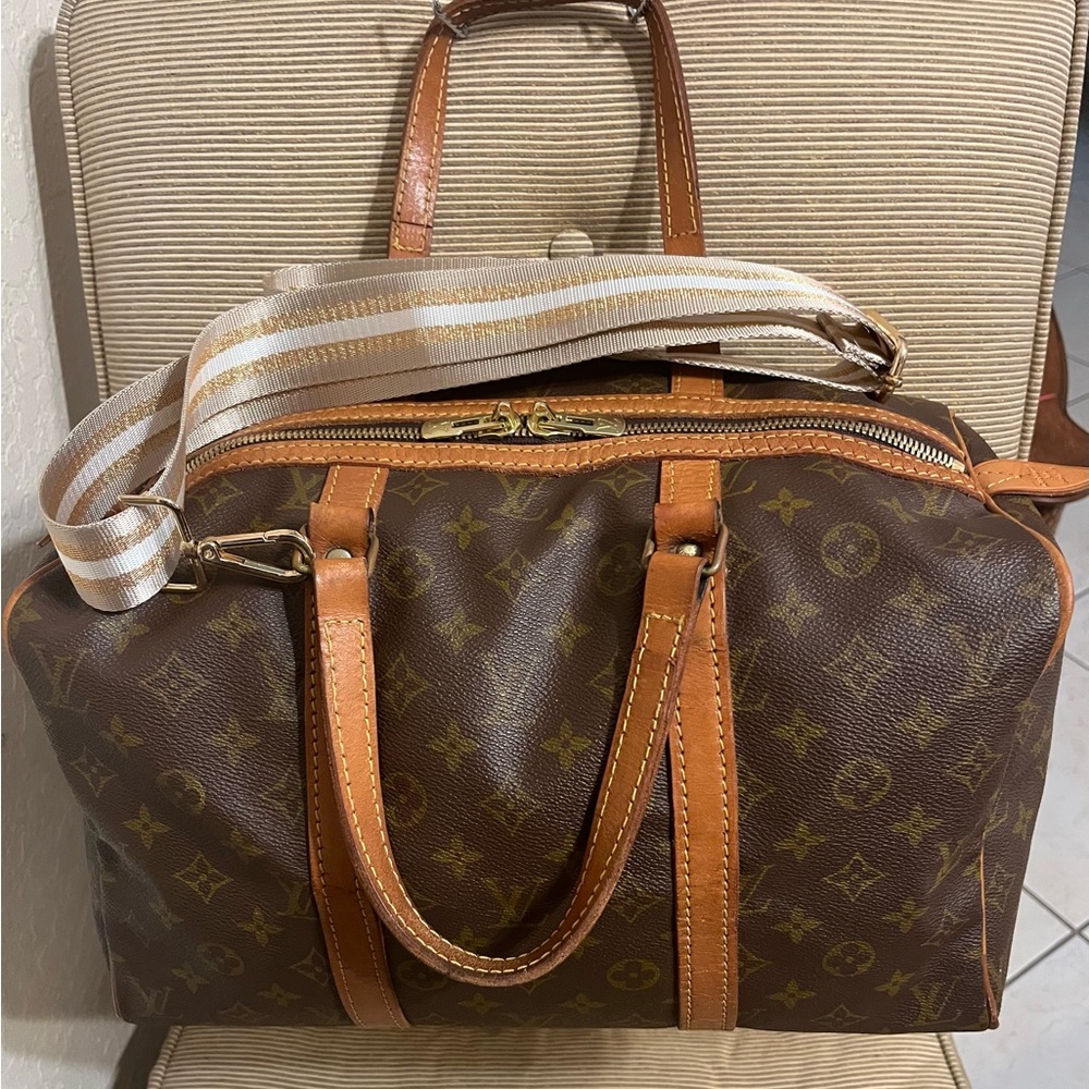 💯Authentic Louis Vuitton VINTAGE Monogram Sac Souple 35 Travel Bag - Picture 17 of 17